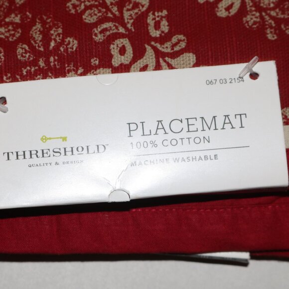 Multipurpose set of 6 Threshold fabric placemats NWT 14x19 - Picture 2 of 6